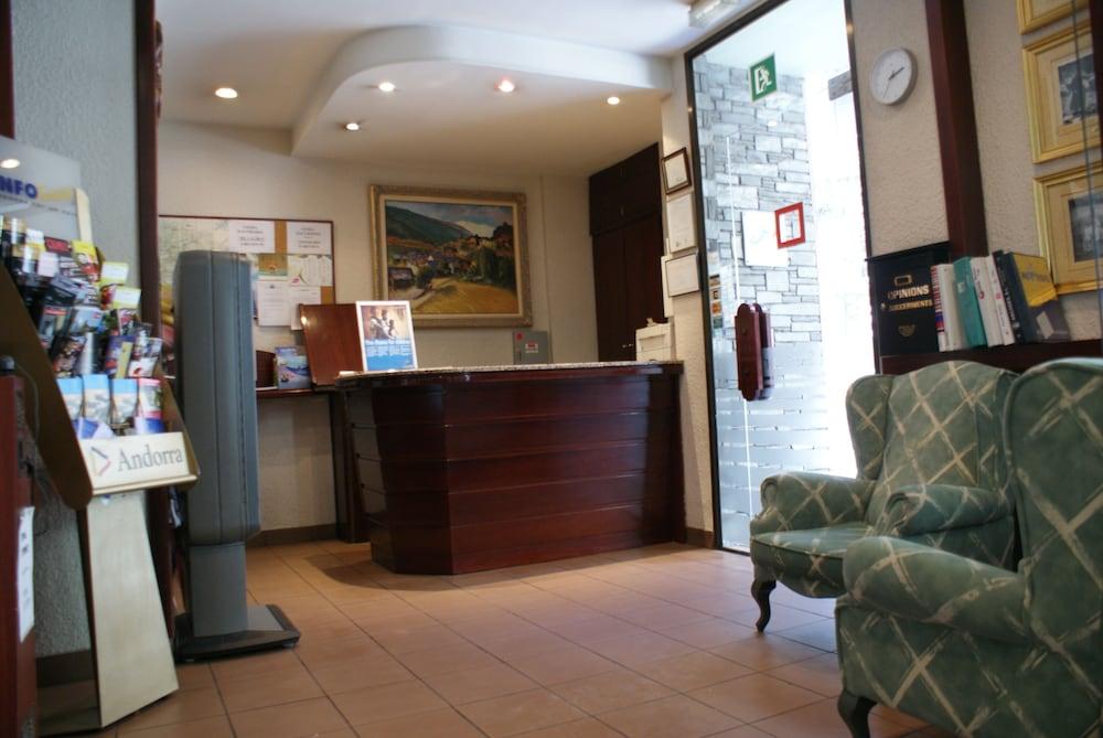 Hotel Sant Jordi By Alegria Andorra la Vella Exteriör bild