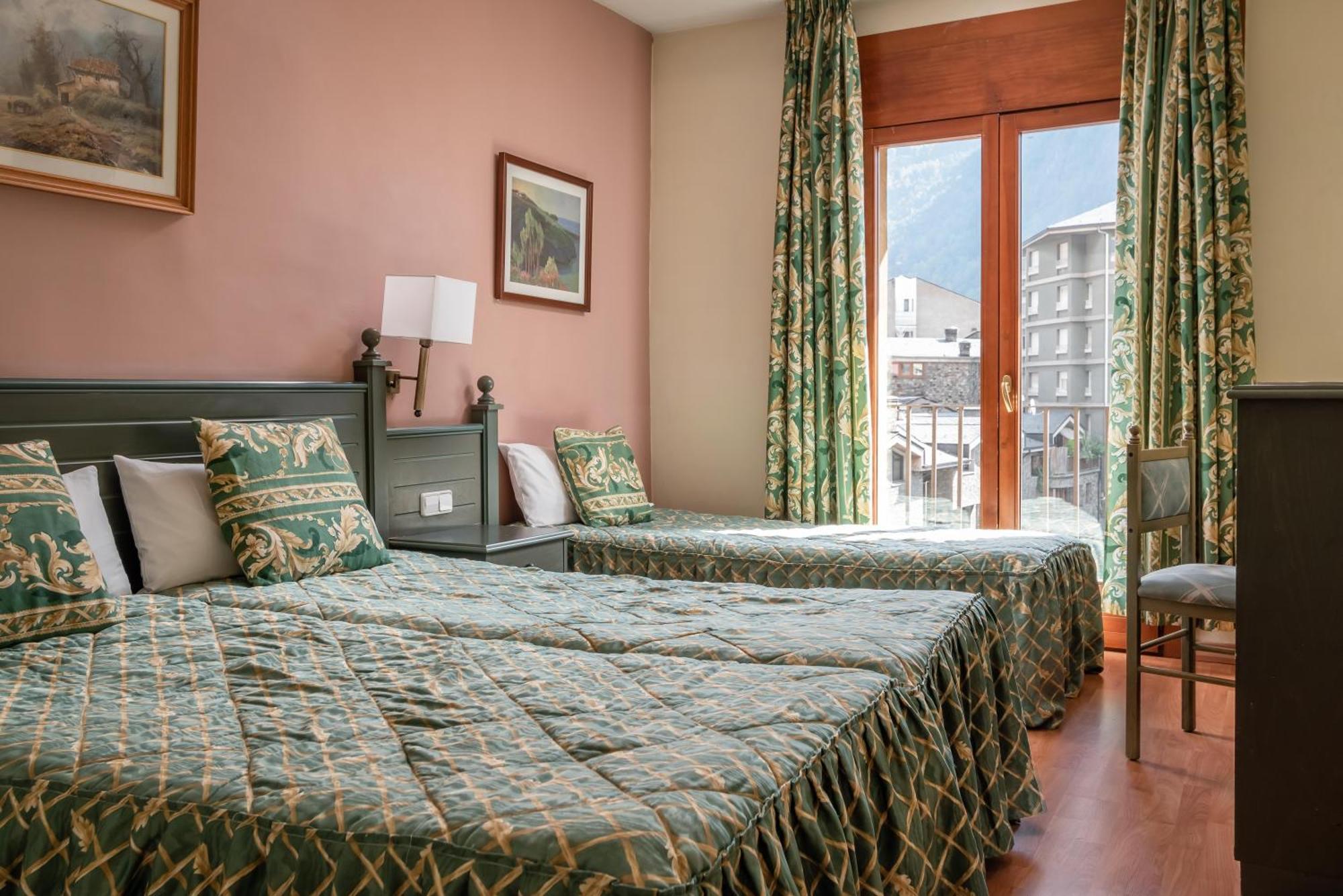 Hotel Sant Jordi By Alegria Andorra la Vella Exteriör bild
