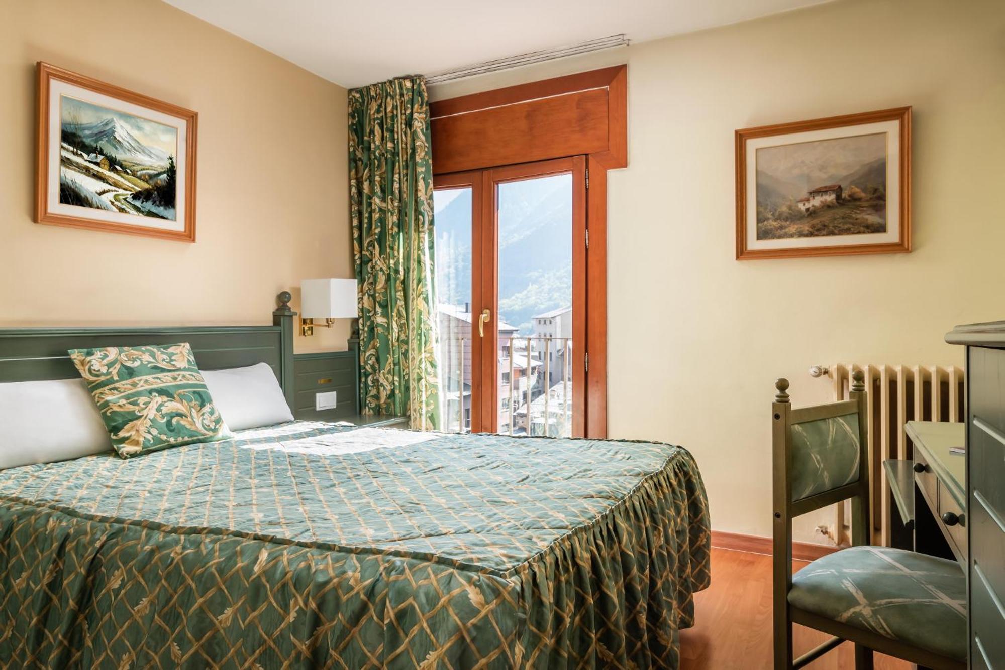 Hotel Sant Jordi By Alegria Andorra la Vella Exteriör bild