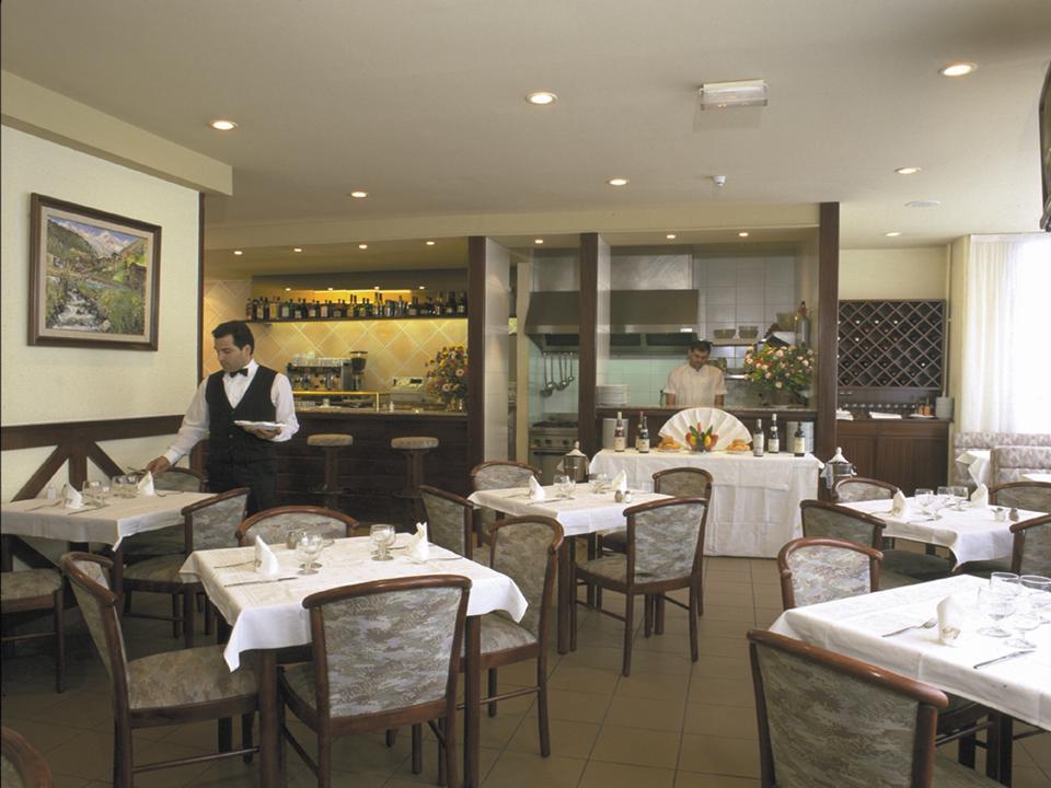 Hotel Sant Jordi By Alegria Andorra la Vella Exteriör bild